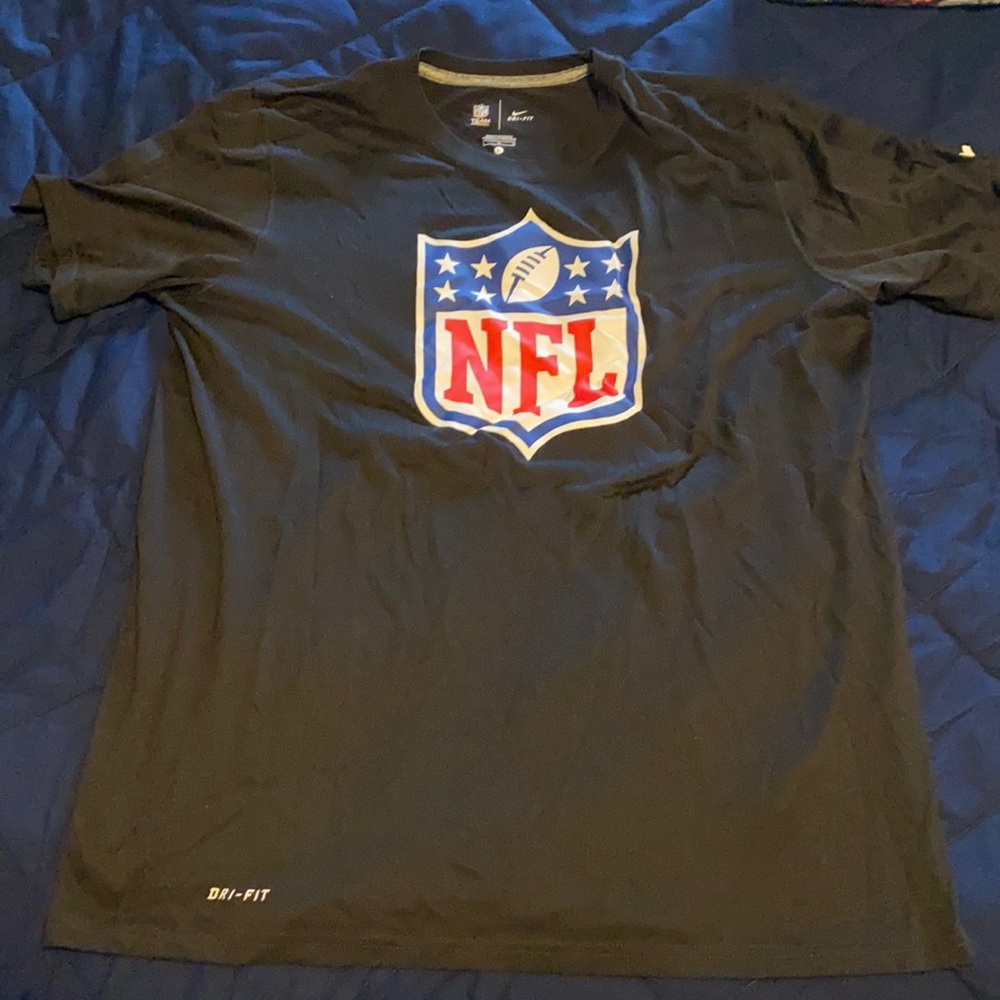 Men’s Large NFL Nike Dri Fit Workout Athletic Shirt